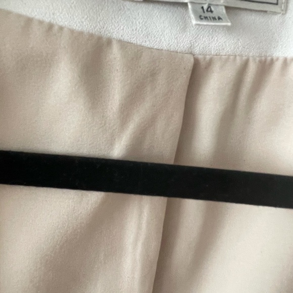 Cream and nude meshed blazer. - Picture 2 of 4